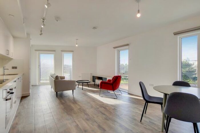 1 Bedroom Flat To Rent In Aster Apartments, London, N15