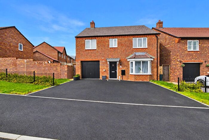 4 Bedroom Detached House For Sale In Cowcroft Drive, Rushwick, Worcester, Worcestershire, WR2
