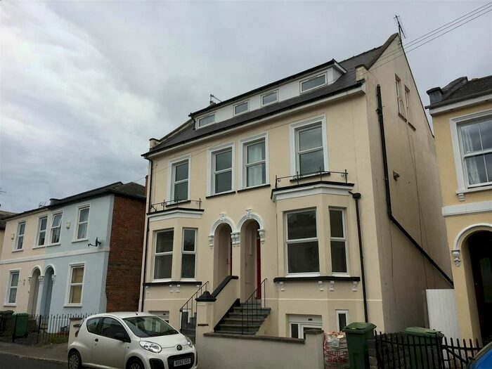 1 Bedroom Flat To Rent In Marle Hill Parade, Cheltenham, GL50
