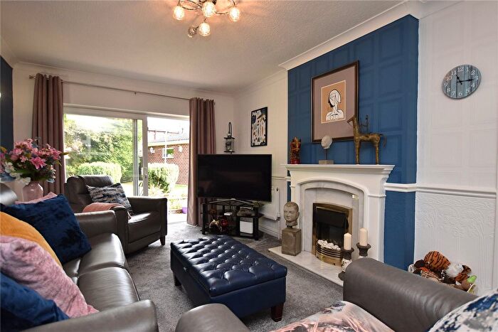 2 Bedroom Detached Bungalow For Sale In Sunfield Crescent, Royton, Oldham, Greater Manchester, OL2