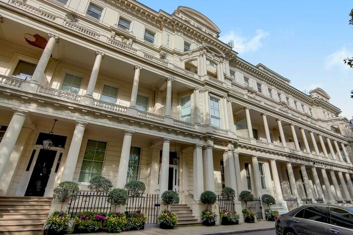 4 Bedroom Flat To Rent In Lancaster Gate, Hyde Park, London, W2