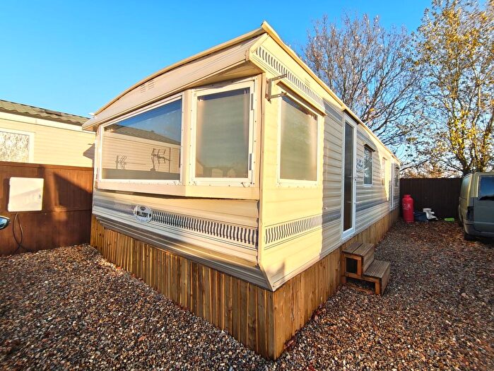 2 Bedroom Park Home To Rent In Miles Tree Lane, Coventry, CV2