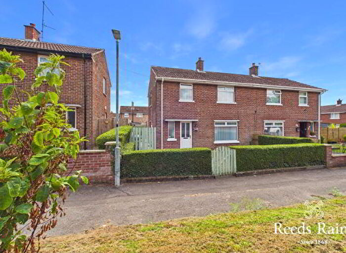 3 Bedroom Semi-Detached House For Sale In Knocknagoney Road, Belfast, BT4