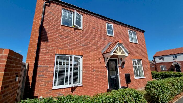3 Bedroom House To Rent In Little Jims Close, Tamworth, B78