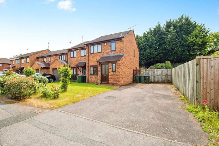 3 Bedroom End Of Terrace House For Sale In Bakers Lane, Coventry, West Midlands, CV5