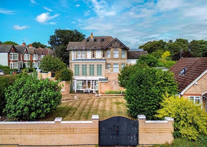5 Bedroom Detached House For Sale In Thorpe Lea Road, Peterborough, Cambridgeshire, PE3