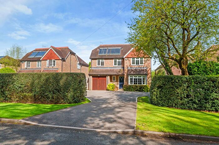 5 Bedroom Detached House For Sale In Woking, Surrey, GU22