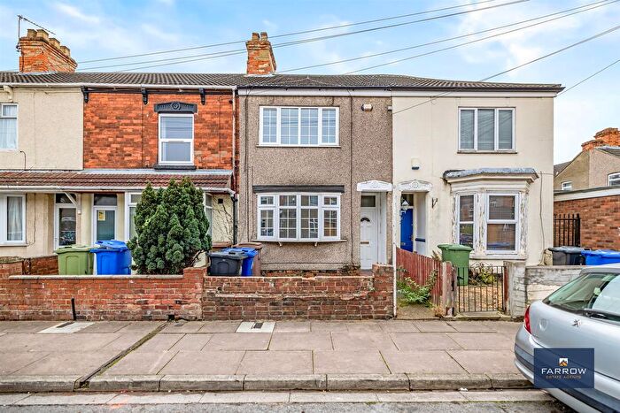 3 Bedroom Terraced House To Rent In Kettlewell Street, Grimsby, DN32