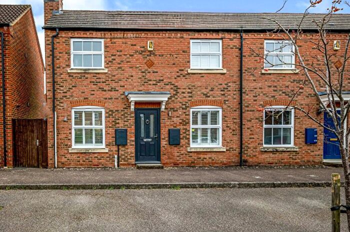 2 Bedroom Terraced House To Rent In Trebah Square, HP19