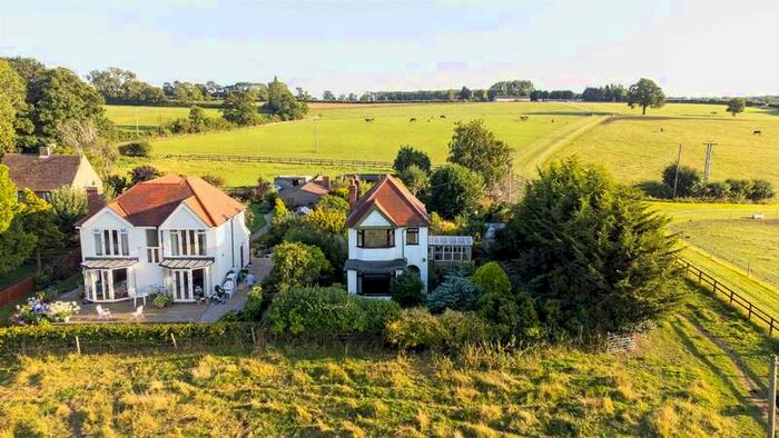 3 Bedroom Detached House For Sale In Moreton Morrell, Warwick, CV35