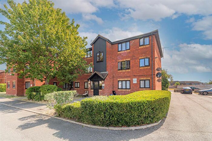 Studio For Sale In Hutton Court, Edmonton, N9