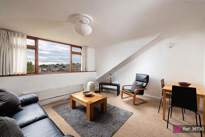 1 Bedroom Apartment To Rent In Hazelmere Road, London, NW6
