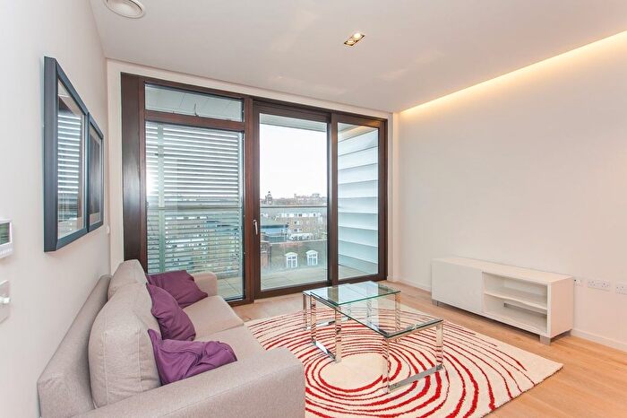 1 Bedroom Flat To Rent In York Way, King's Cross, London, N1C