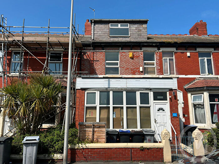 8 Bedroom Terraced House For Sale In Holmfield Road, Bispham, FY2