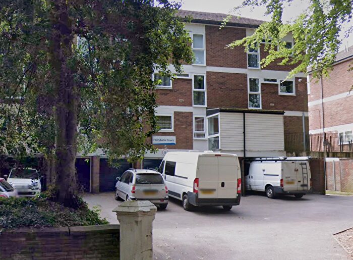 1 Bedroom Flat To Rent In Hollybank Court, Cheadle, SK8