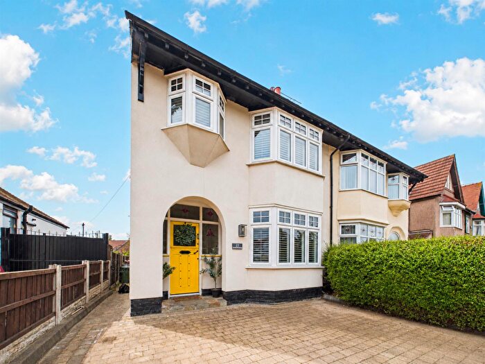 3 Bedroom Semi Detached House For Sale In Marlowe Road, Wallasey, CH44