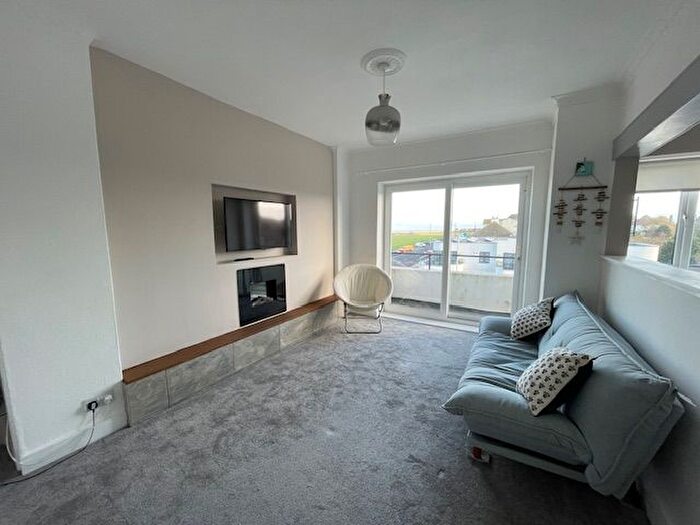 2 Bedroom Flat To Rent In Northumberland Avenue, Margate, CT9