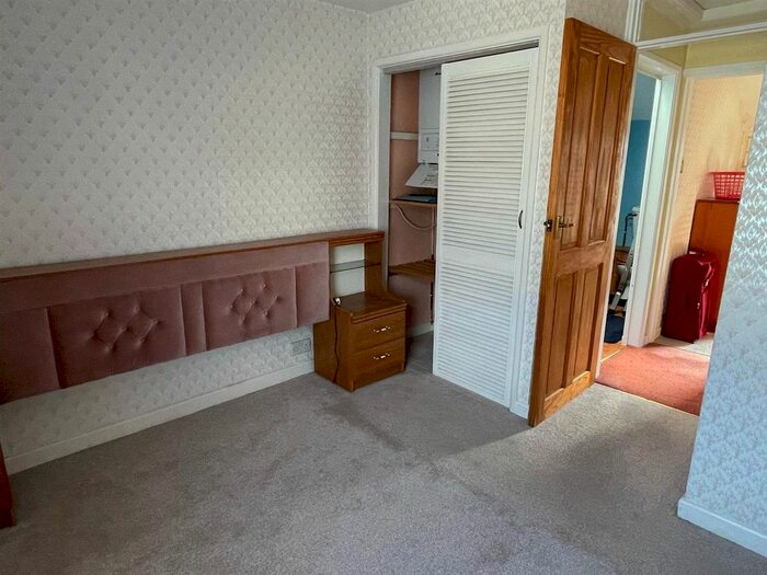 2 Bedroom Cottage For Sale In Cottage Row, High Street, Burnham-On-Sea, TA8
