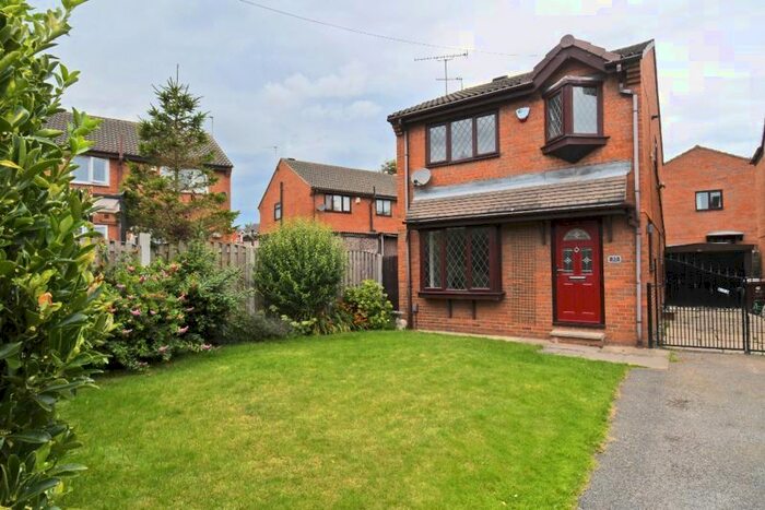 3 Bedroom Detached House To Rent In Bridge Court, Morley, Leeds, LS27