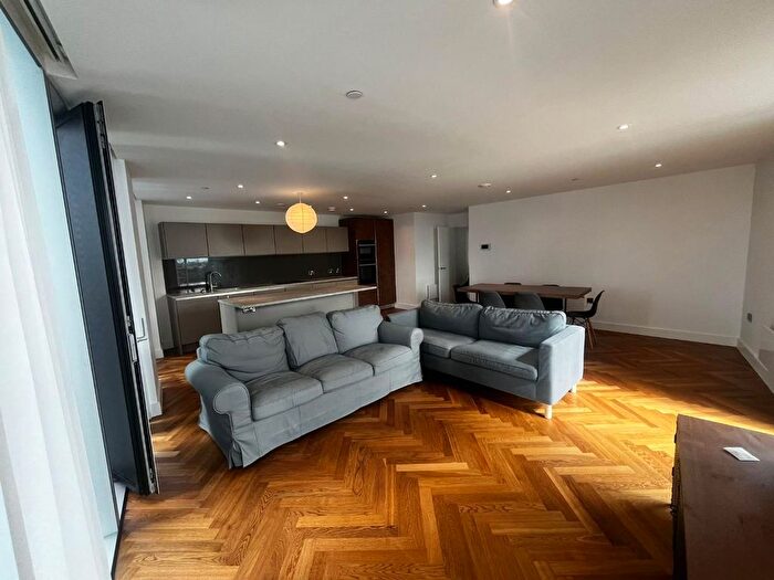 3 Bedroom Flat To Rent In East Tower, Owen Street, Manchester, M15