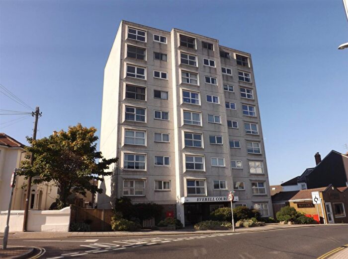 2 Bedroom Apartment To Rent In Clarendon Road, Southsea, PO4