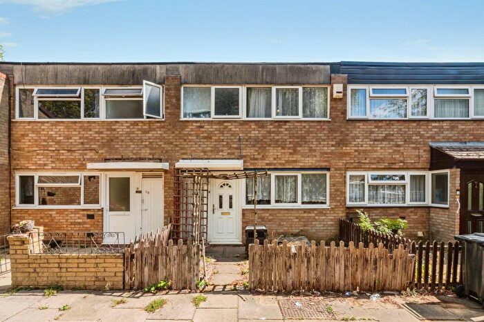 3 Bedroom Terraced House For Sale In Skene Close, Bletchley, Milton Keynes, MK2