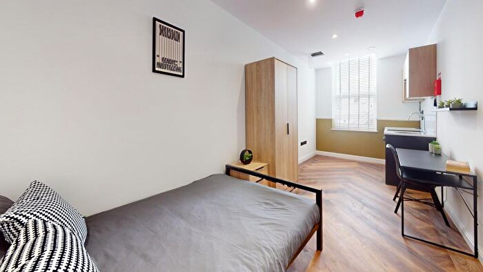 1 Bedroom Flat To Rent In Thurloe Street, M14