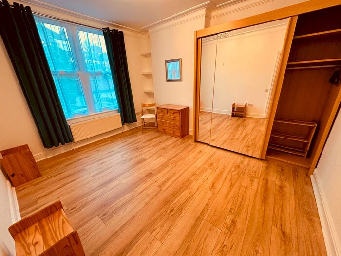 2 Bedroom Flat To Rent In Whitehall Park, London, N19