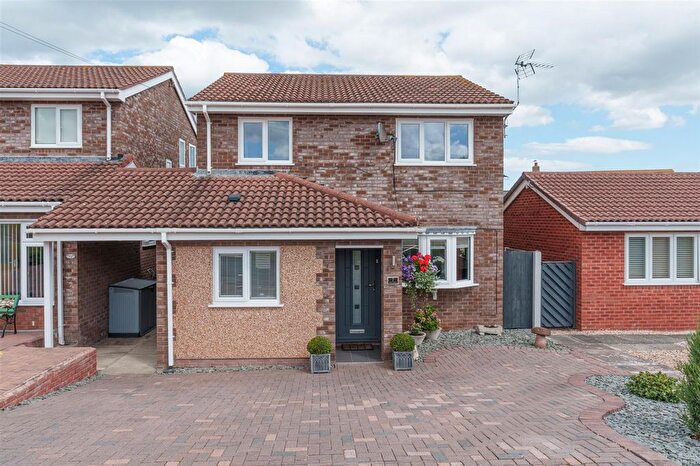 3 Bedroom Property For Sale In Erw Goch, Abergele, LL22