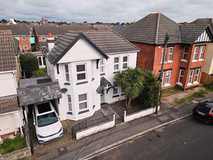 3 Bedroom Detached House For Sale In Granville Road, Pokesdown, Bournemouth, BH5