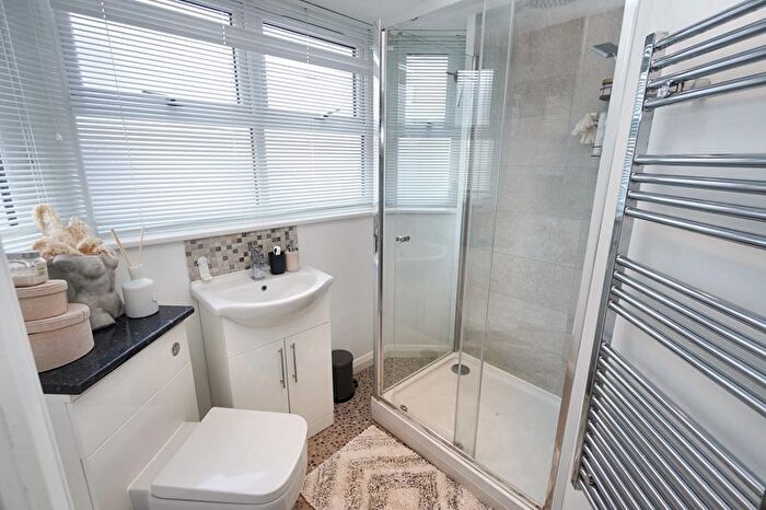 2 Bedroom Flat To Rent In Corporation Street, High Wycombe, HP13