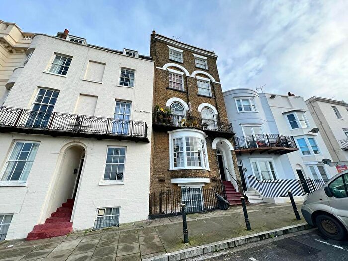 2 Bedroom Duplex To Rent In Albert Terrace, Margate, CT9