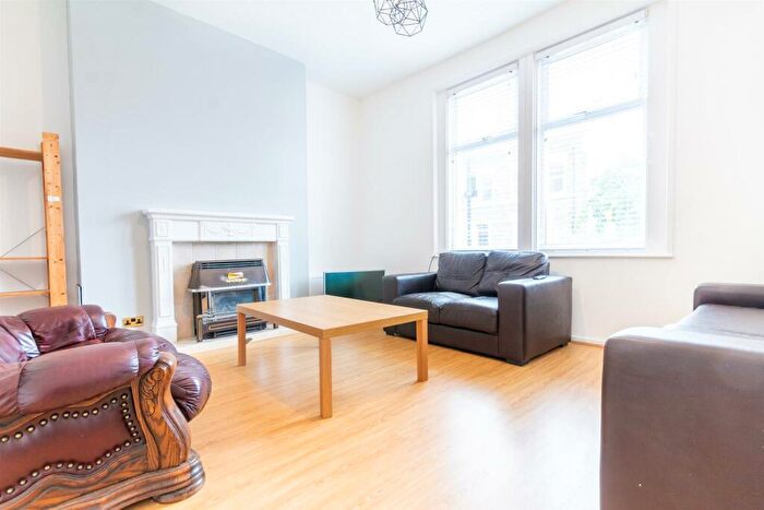 5 Bedroom Terraced House To Rent In Chester Street, Sandyford, NE2