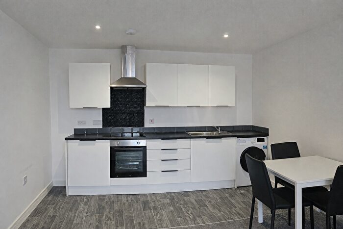 1 Bedroom Apartment To Rent In Eldon Place, Bradford, West Yorkshire, BD1