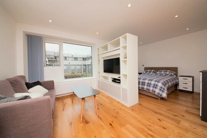 Studio To Rent In Central House, Lampton Road, Hounslow, TW3