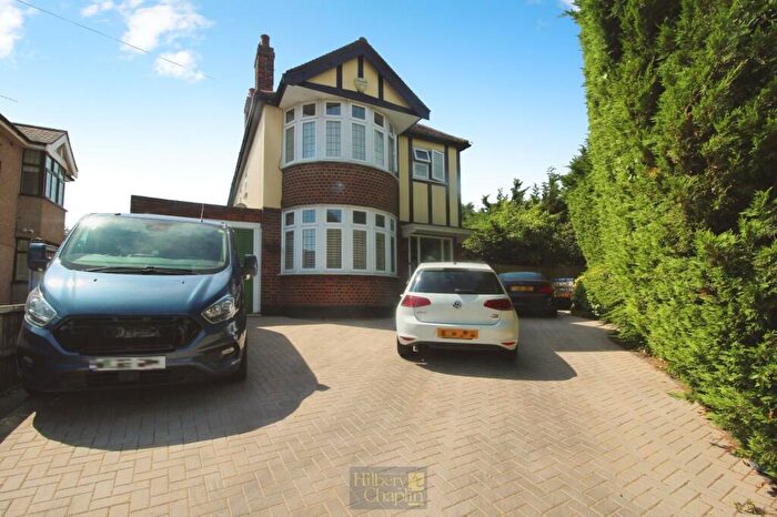 4 Bedroom Detached House For Sale In Upminster Road, Hornchurch, RM12