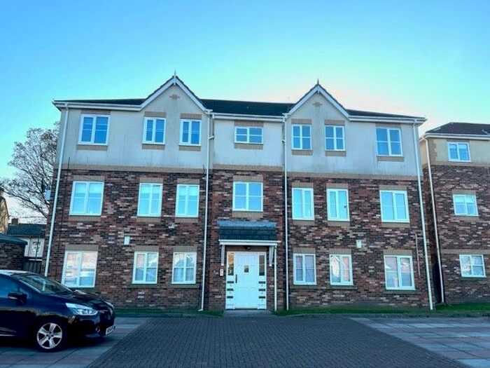3 Bedroom Flat To Rent In Praetorian Drive, Wallsend, NE28
