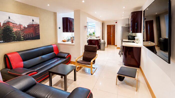 6 Bedroom House To Rent In Hubert Road, Selly Oak, Birmingham, B29