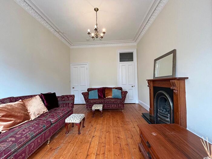 2 Bedroom Flat To Rent In Comely Bank Street, Edinburgh, EH4