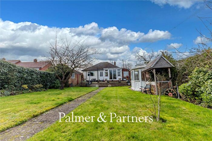 2 Bedroom Bungalow For Sale In Old Norwich Road, Ipswich, Suffolk, IP1