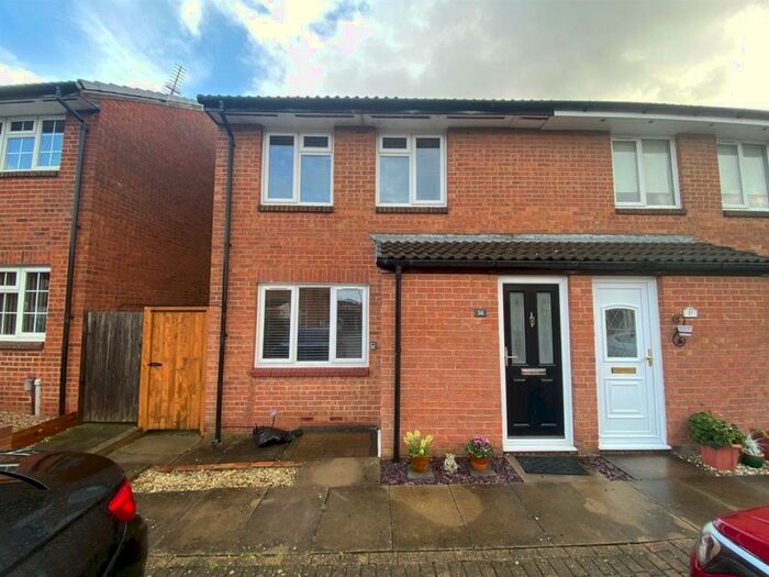 1 Bedroom Maisonette To Rent In Carbury Close, Hornchurch, RM12