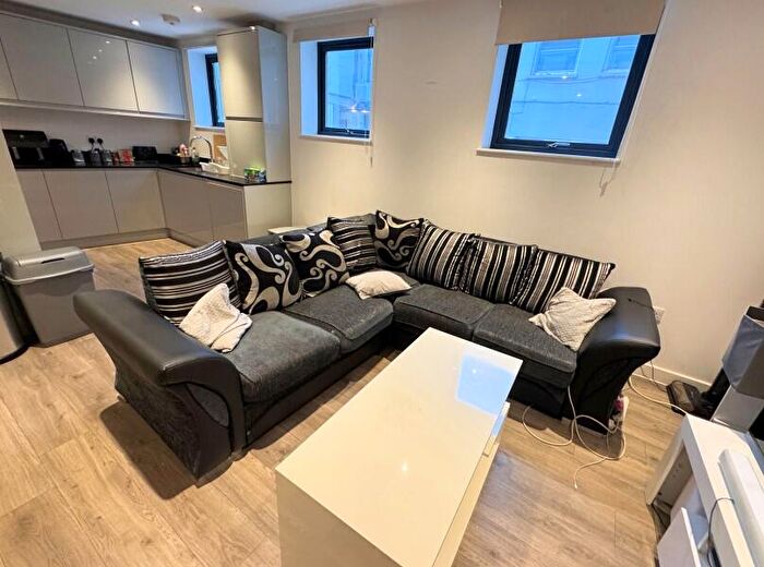1 Bedroom Flat For Sale In Dollis Mews, Dollis Park, Finchley, N3