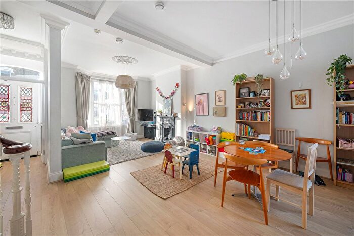 4 Bedroom Terraced House For Sale In Rylston Road, London, SW6