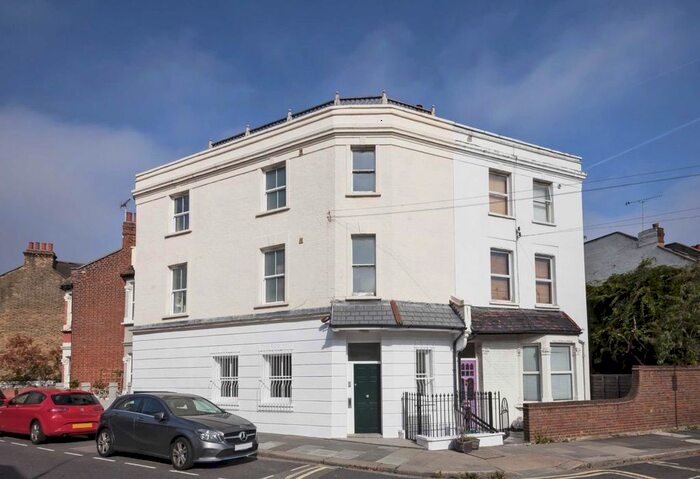 4 Bedroom Property To Rent In Margravine Road, London, W6