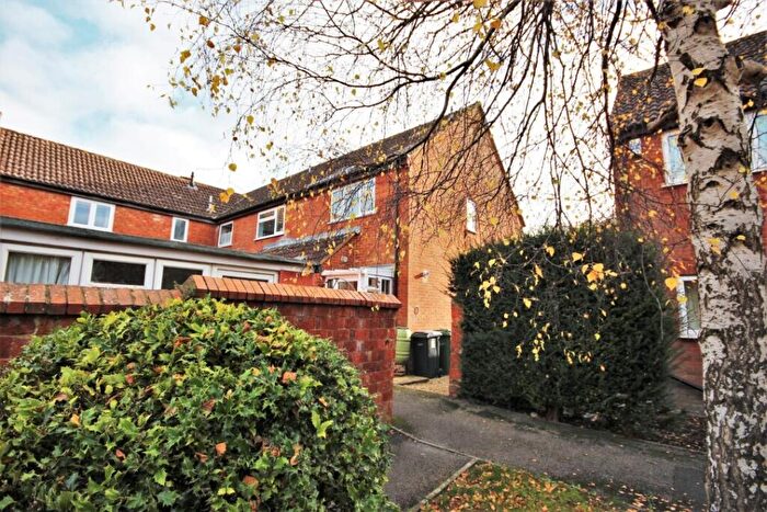 2 Bedroom End Of Terrace House To Rent In Chandlers Close, Wantage, Oxfordshire, OX12
