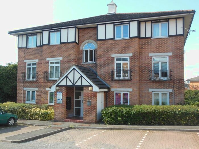 1 Bedroom Flat To Rent In Dogrose Court, Wenlock Gardens, Hendon, NW4