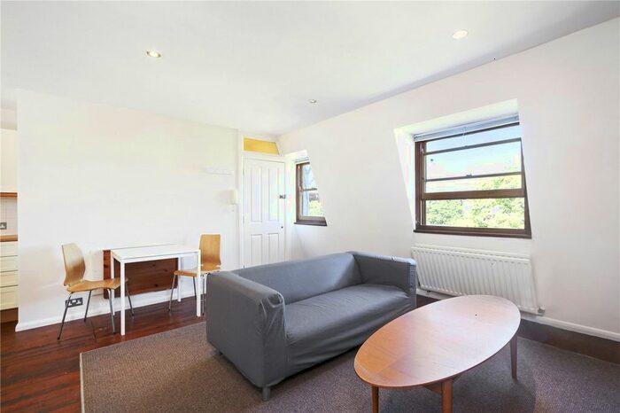 Studio To Rent In Aldridge Road Villas, London W11