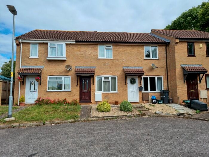 2 Bedroom Property To Rent In Trent Meadow, Taunton, TA1