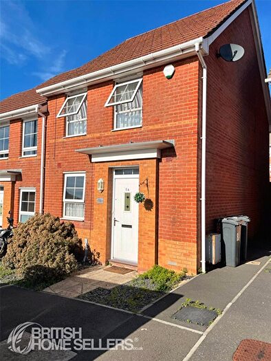 3 Bedroom End Of Terrace House For Sale In Beauchamp Drive, Newport, Isle Of Wight, PO30