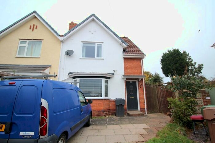 3 Bedroom Semi-Detached House To Rent In Perryfields Crescent, Bromsgrove B61